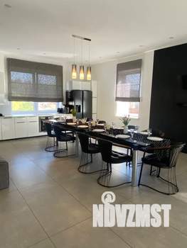 Дом 300м², 3-этажный, посуточно, 