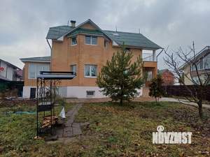 Дом 200м², 2-этажный, на длительный срок, 