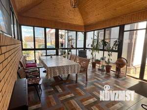 Дом 220м², 2-этажный, на длительный срок, 