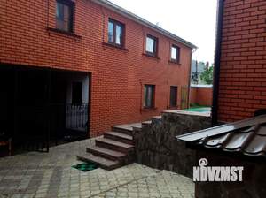 Дом 320м², 3-этажный, на длительный срок, 