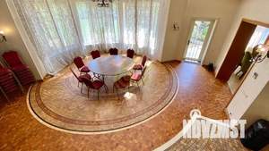 Дом 950м², 3-этажный, посуточно, 