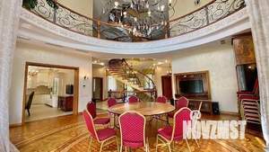 Дом 930м², 3-этажный, посуточно, 