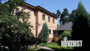 Дом 733м&sup2;, 3-этажный, посуточно, 