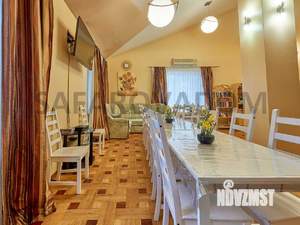 Дом 400м&sup2;, 3-этажный, посуточно, 