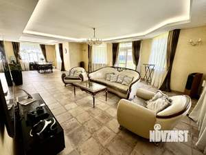 Дом 680м&sup2;, 3-этажный, посуточно, 