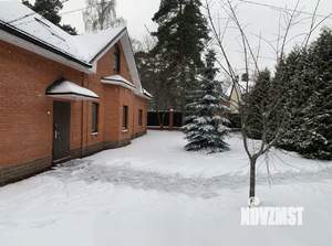 Дом 180м², 2-этажный, на длительный срок, 