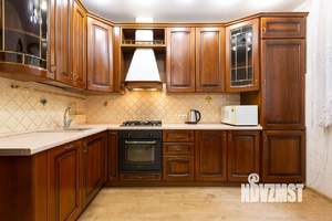 Дом 638м², 3-этажный, посуточно, 