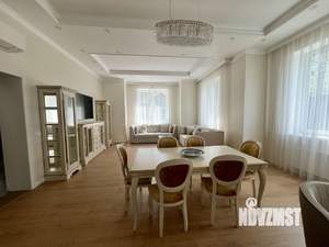Дом 300м², 2-этажный, на длительный срок, 