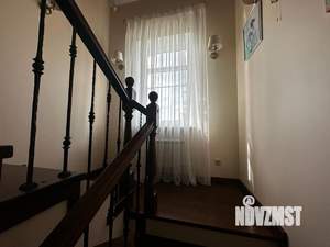 Дом 220м², 2-этажный, на длительный срок, 