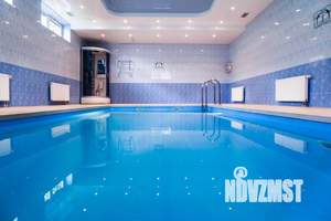 Дом 733м&sup2;, 3-этажный, посуточно, 