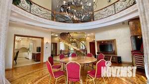 Дом 950м², 3-этажный, посуточно, 