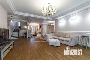 Дом 230м², 2-этажный, на длительный срок, 