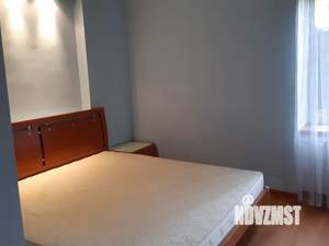 Дом 180м&sup2;, 2-этажный, на длительный срок, 