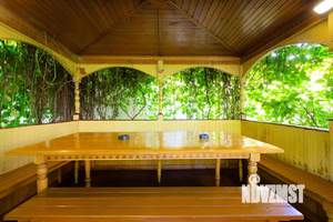 Дом 400м², 3-этажный, посуточно, 