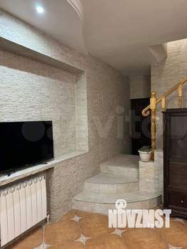 Дом 150м², 2-этажный, на длительный срок, 