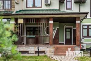 Коттедж 260м&sup2;, 3-этажный, на длительный срок, 