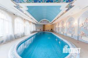 Дом 1120м&sup2;, 4-этажный, посуточно, 