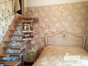 Таунхаус 290м², 3-этажный, на длительный срок, 