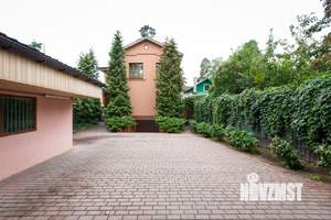 Дом 700м², 3-этажный, посуточно, 