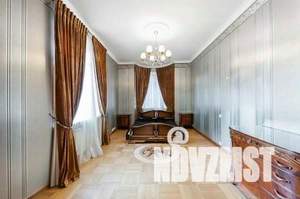 Дом 1142м&sup2;, 4-этажный, посуточно, 