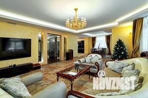 Дом 697м², 3-этажный, посуточно, 