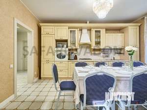 Дом 550м², 2-этажный, посуточно, 