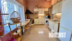 Дом 480м², 3-этажный, посуточно, 