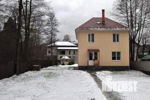 Дом 150м², 2-этажный, на длительный срок, 