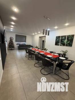 Дом 300м&sup2;, 3-этажный, посуточно, 