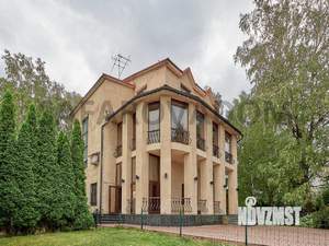 Дом 400м&sup2;, 3-этажный, посуточно, 