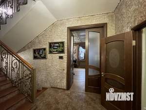 Дом 240м², 3-этажный, участок 6 сот.  