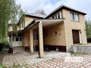 Дом 421м², 2-этажный, участок 18 сот.  