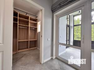 Таунхаус 249м², 3-этажный, участок 5 сот.  