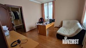Дом 520м², 3-этажный, участок 13 сот.  