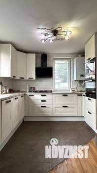 Дом 140м², 2-этажный, участок 6 сот.  