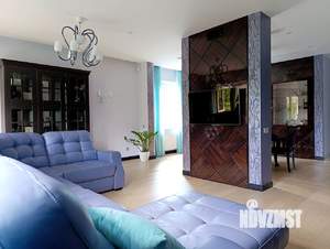 Дом 450м², 3-этажный, участок 7 сот.  