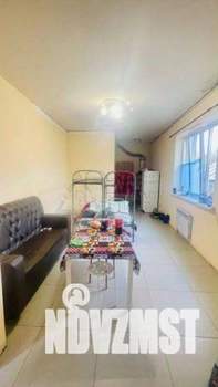 Дом 221м&sup2;, 2-этажный, участок 3 сот.  