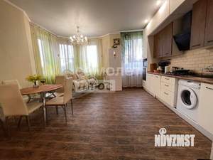 Дом 200м&sup2;, 2-этажный, участок 11 сот.  