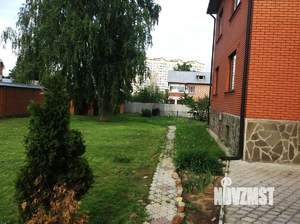 Дом 320м², 3-этажный, участок 13 сот.  