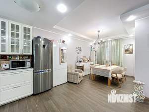 Таунхаус 253м², 4-этажный, участок 30 сот.  