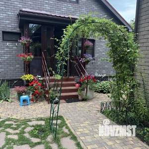 Дом 400м², 2-этажный, участок 17 сот.  