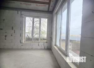 Коттедж 330м², 2-этажный, участок 10 сот.  