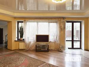 Дом 440м², 2-этажный, участок 7 сот.  