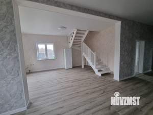 Коттедж 175м², 2-этажный, участок 6 сот.  