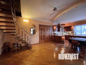 Дом 400м², 2-этажный, участок 8 сот.  