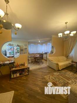 Таунхаус 210м², 4-этажный, участок 2 сот.  