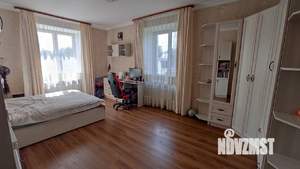 Дом 520м², 3-этажный, участок 13 сот.  