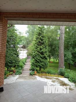 Коттедж 230м², 3-этажный, участок 13 сот.  