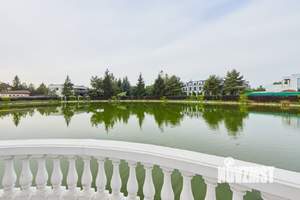 Таунхаус 267м², 3-этажный, участок 5 сот.  