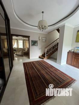 Коттедж 400м², 2-этажный, участок 16 сот.  